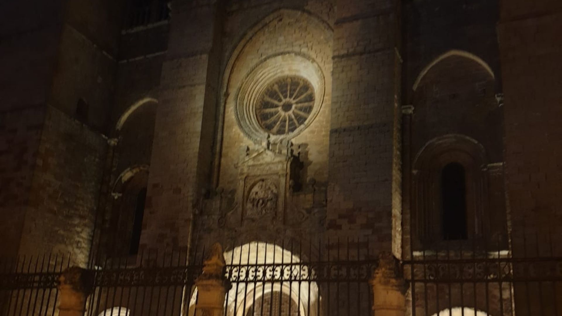 Iluminación monumental