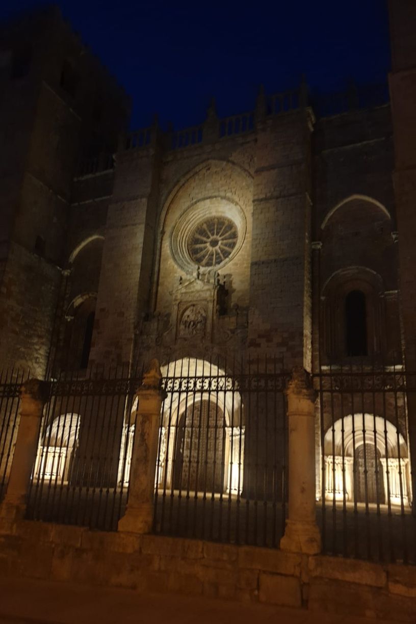 Iluminación monumental